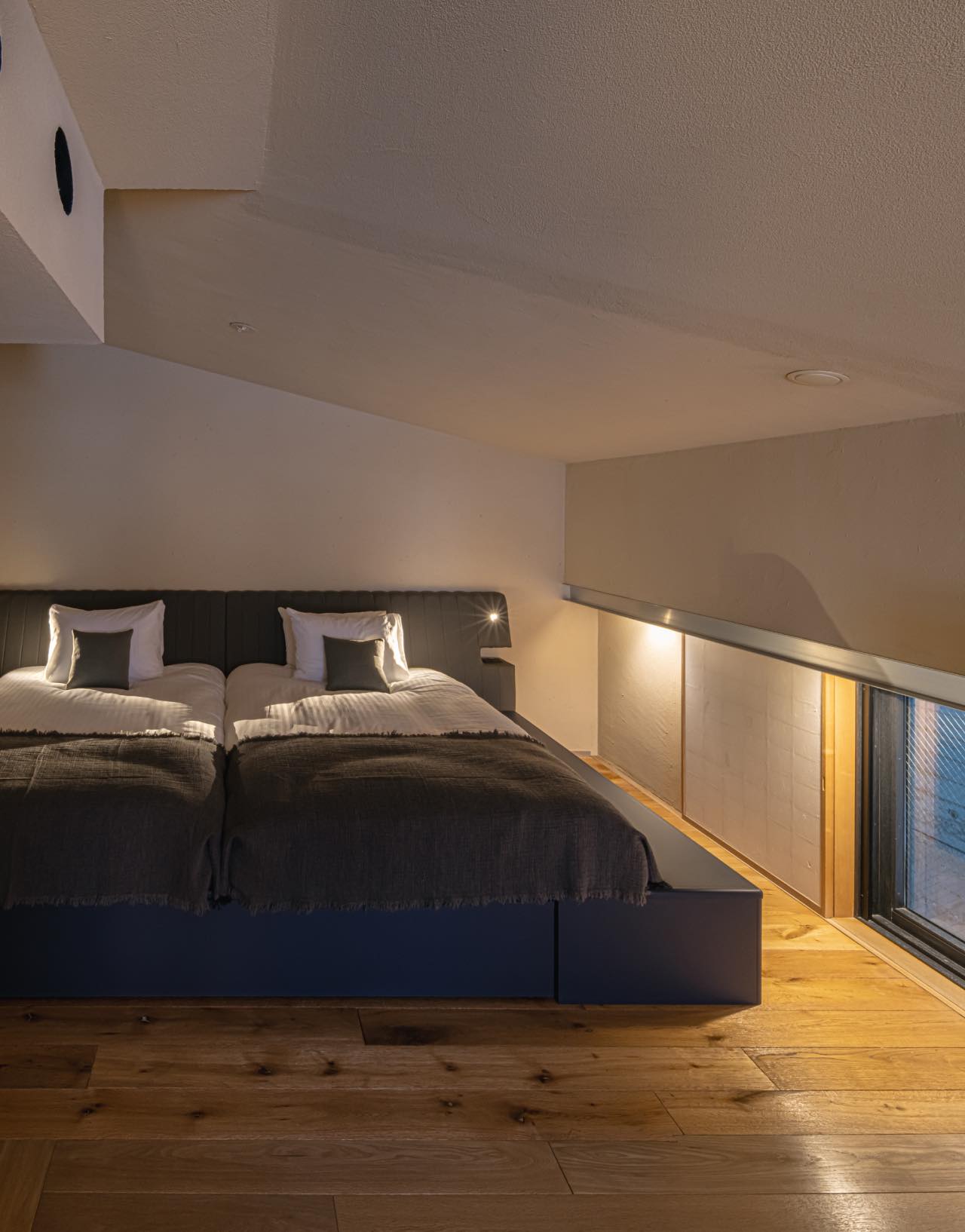 Room 10 1